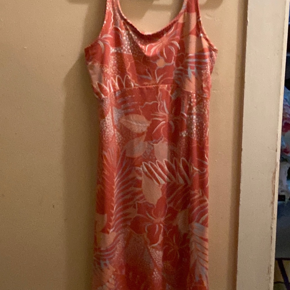 Columbia woman’s dress
